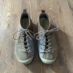 Keen Women’s Shoes, size 9
